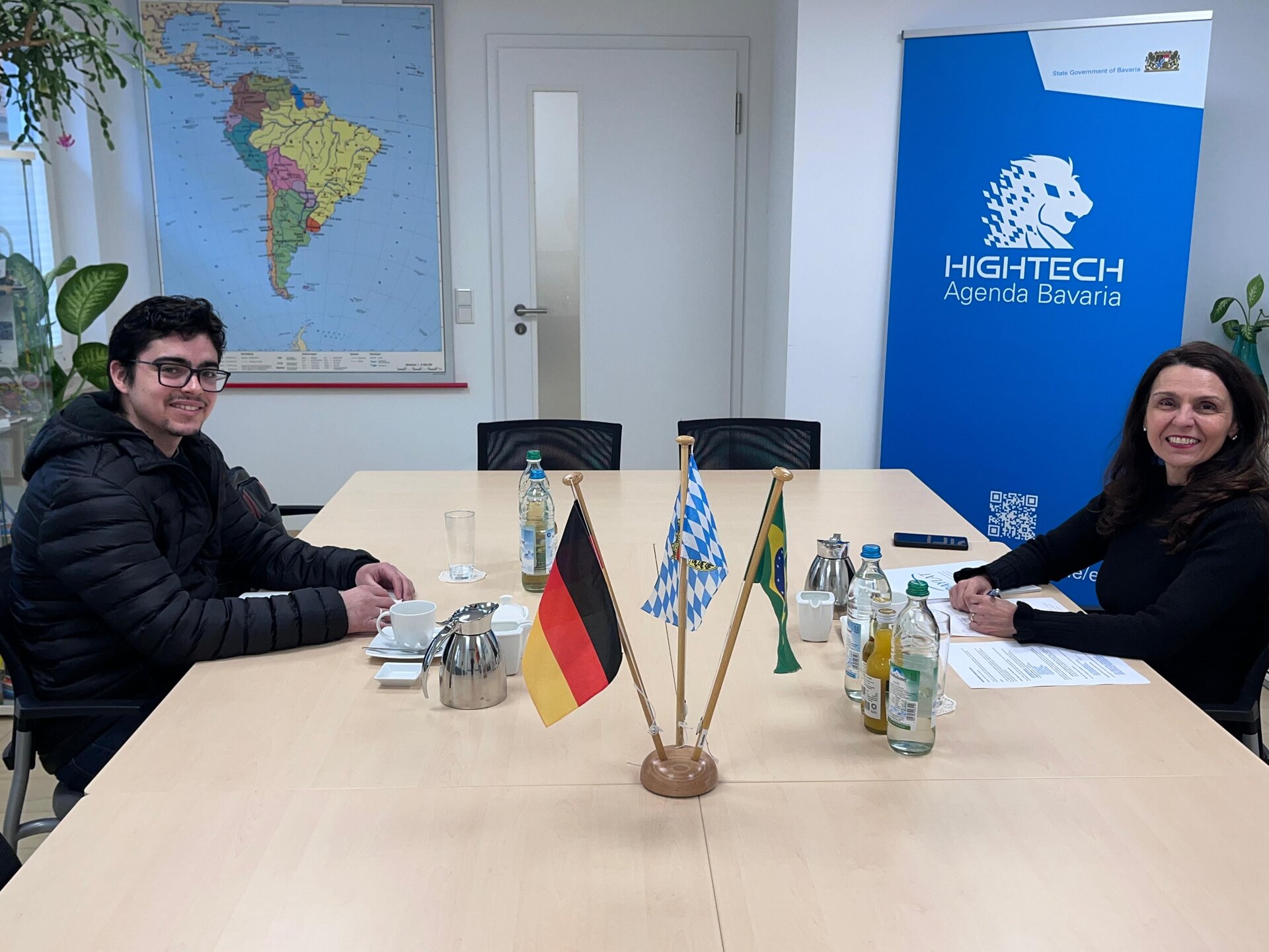 Teilnehmer bei Besprechung