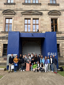 [Translate to Spanish:] Schulgruppe der Deutschen Schule Xochimilco an der FAU