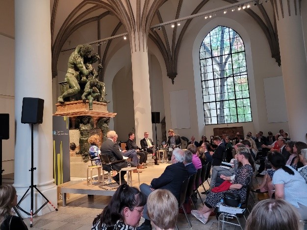 Besuch Kirche