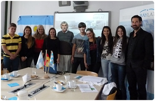 [Translate to Spanish:] Gruppenbild der Schueler